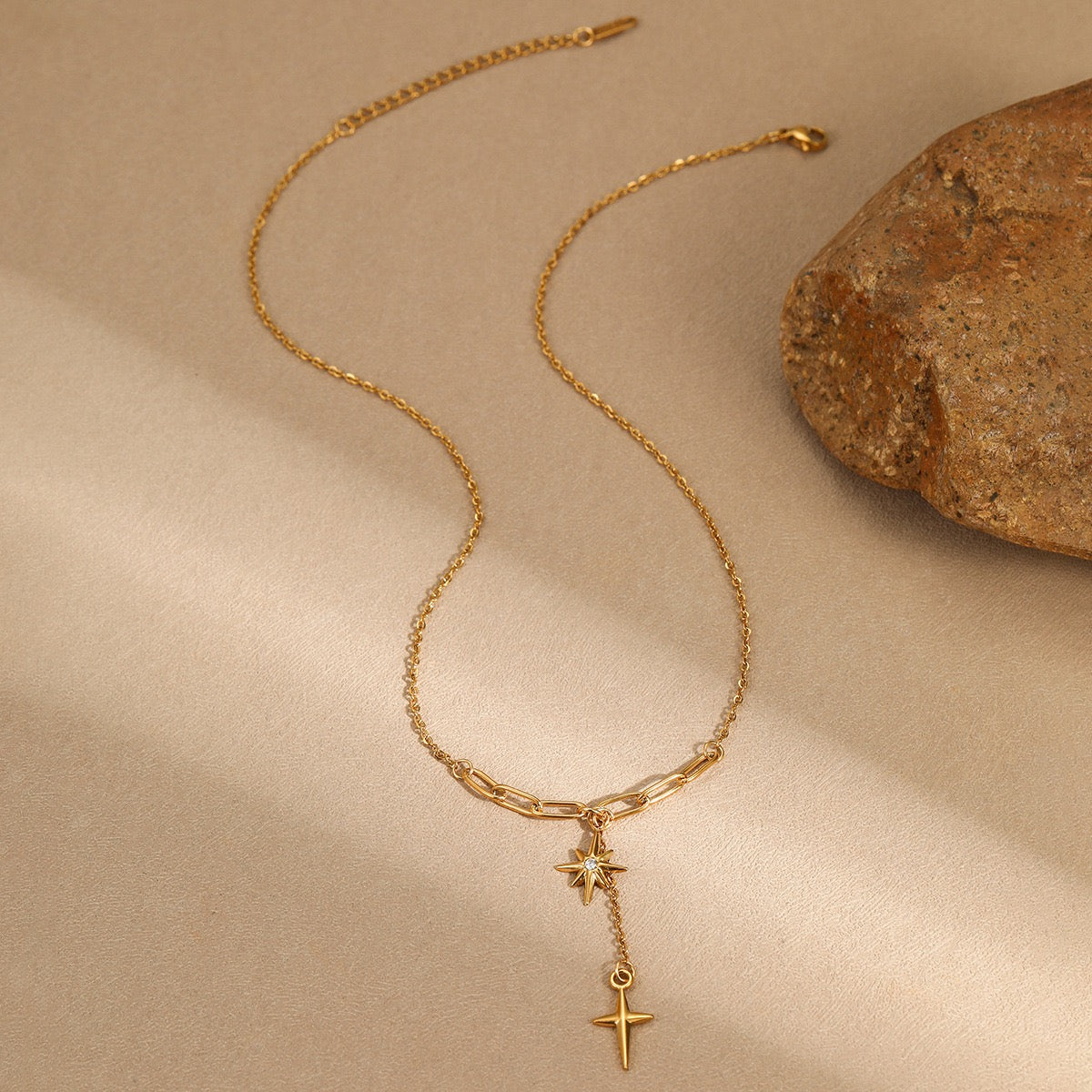 Eight-pointed star necklace